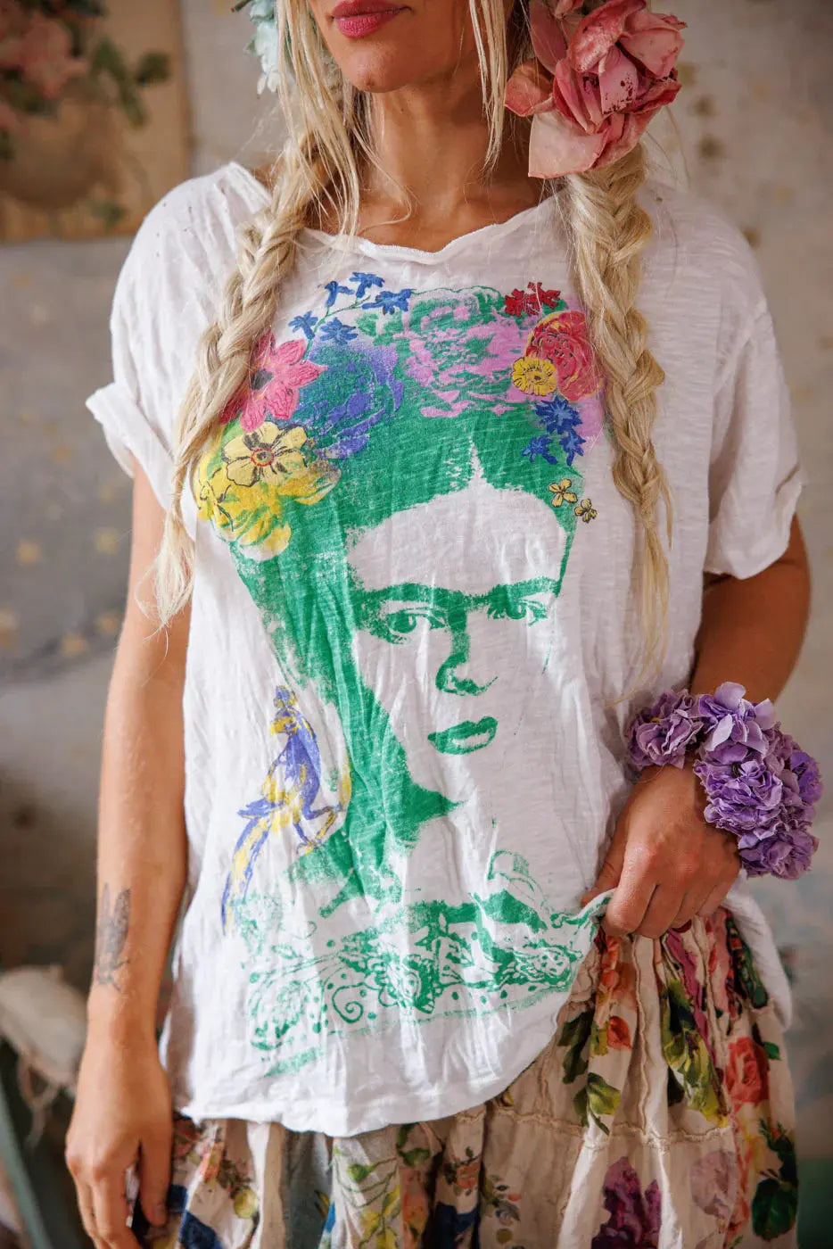 Top 2312 Frida Amarillito Pajarito Tee - True