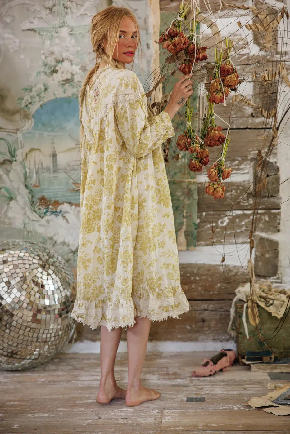 Dress 690 Embroidered Iruka Dress - Surya