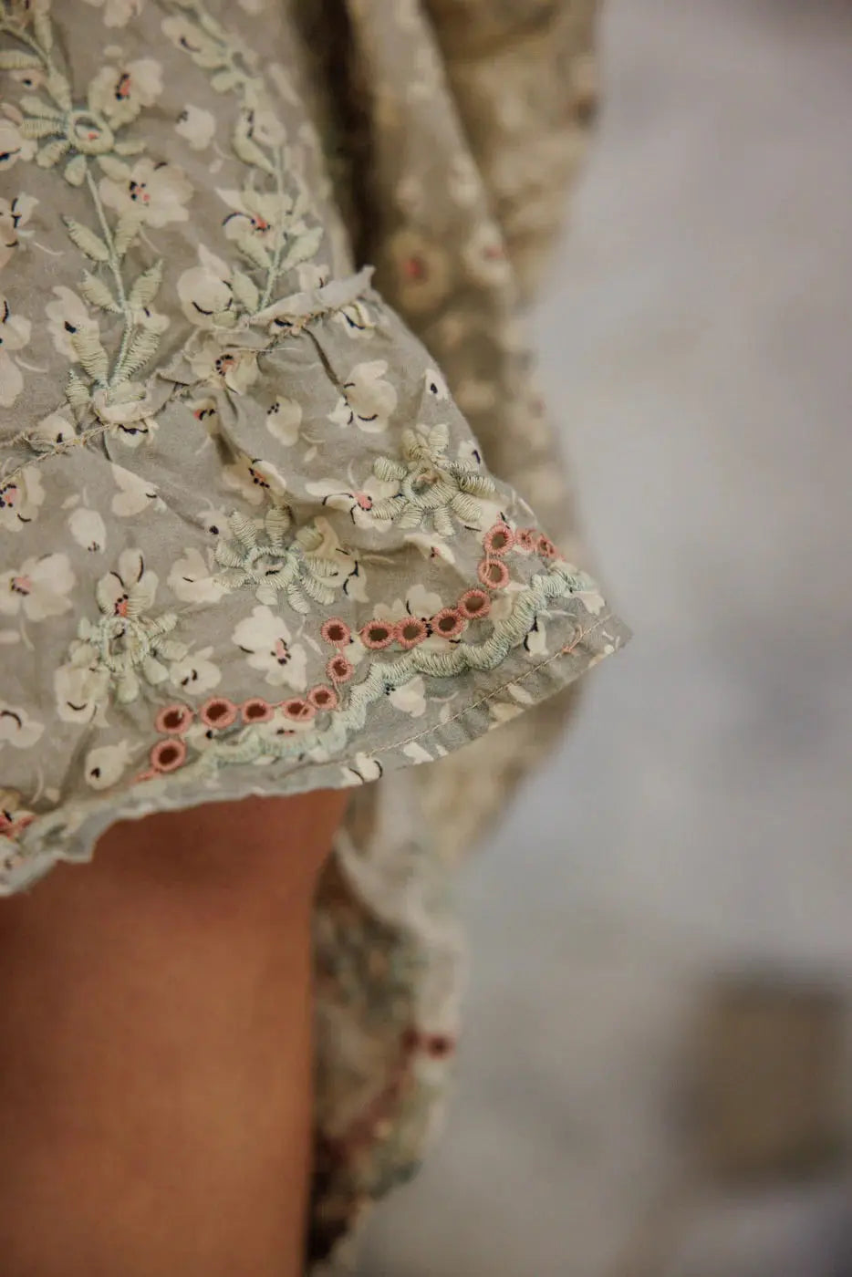 Skirt 242 Floral Chrystal Skirt - Gypsophila