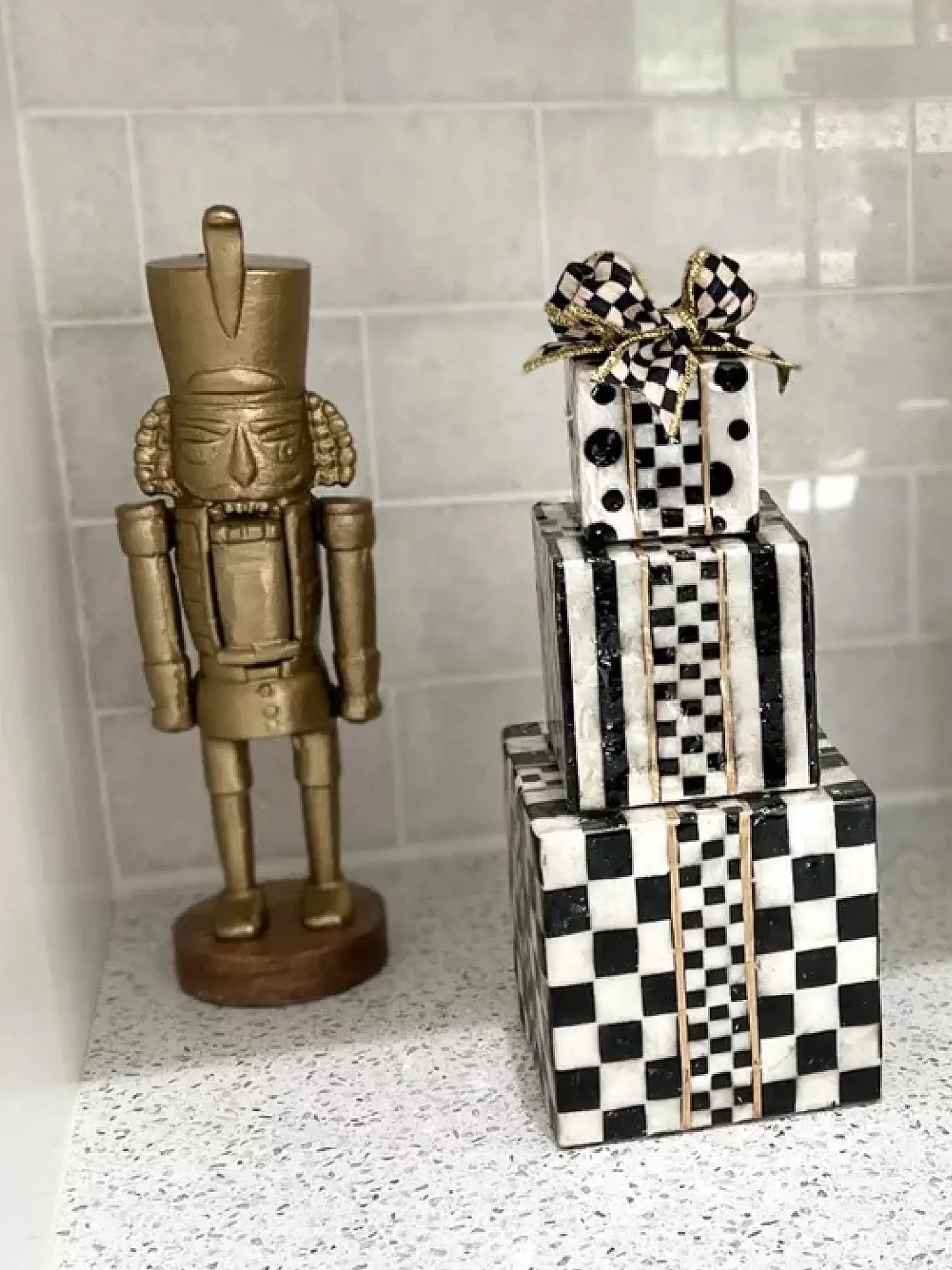 Courtly Capiz Gift Tower