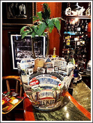 Danisha Life Bowls can be customized to feature any city of your choice, along with meaningful icons that
represent your personal memories‚ such as your home, college, business, or other cherished landmarks.