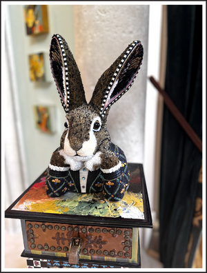 Rabbit Sculpture by artist Cassie Edmonds is an extraordinarily beautiful whimsical sculpture that reimagines the charm of a rabbit in the most glamorous way. Drenched in vibrant crystals and shimmering from every angle, this sculptural piece combines bold personality with vibrant sparkle.