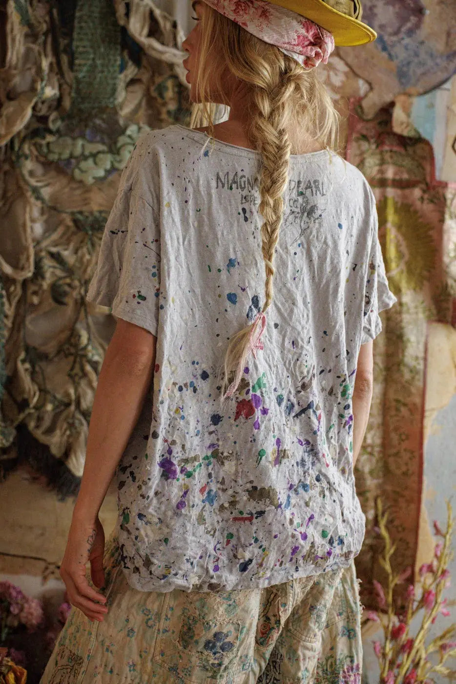 Top 2524 PJB Art Tee - Ash Magnolia Pearl