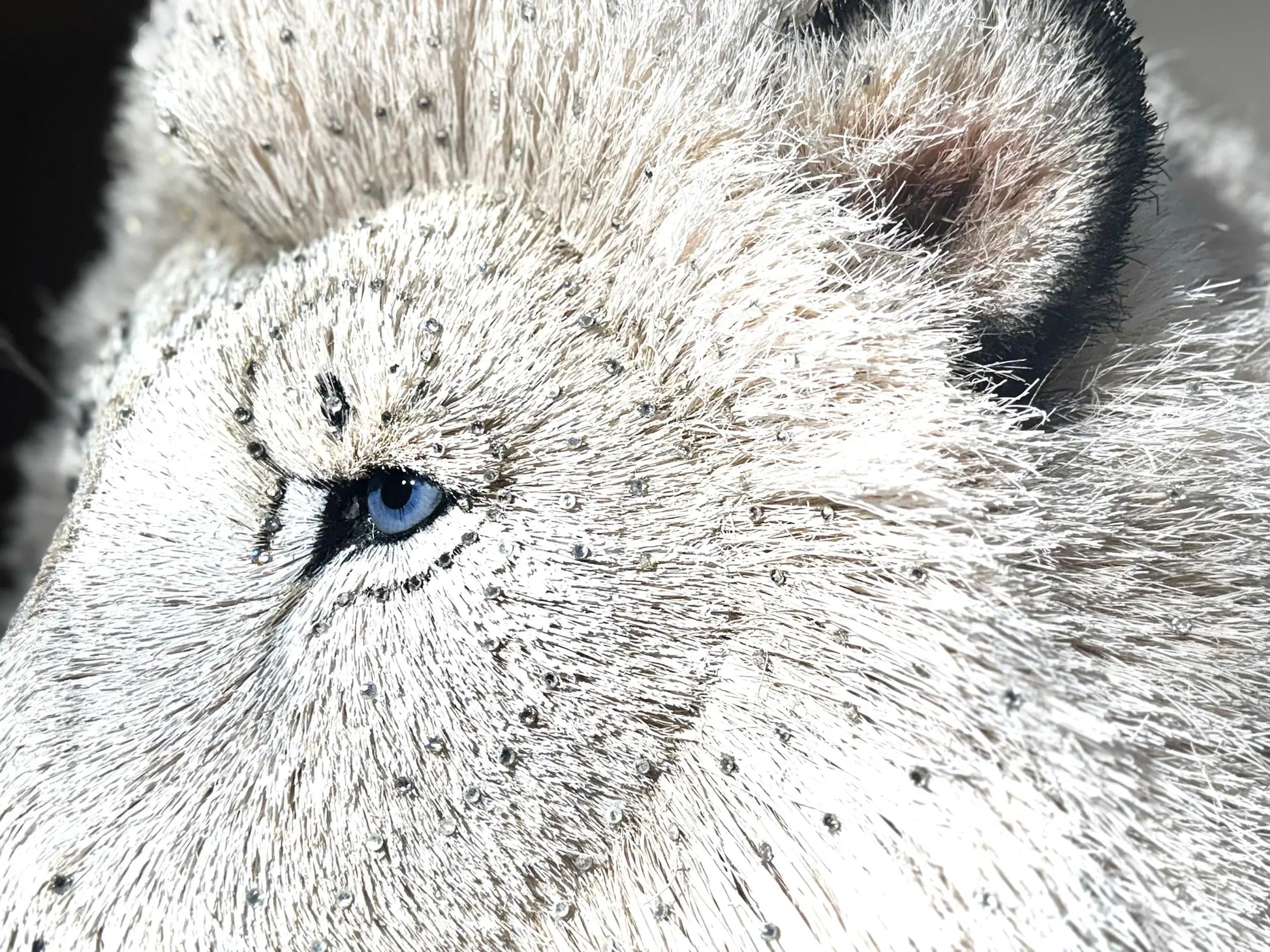 White Lion Head Sculpture
