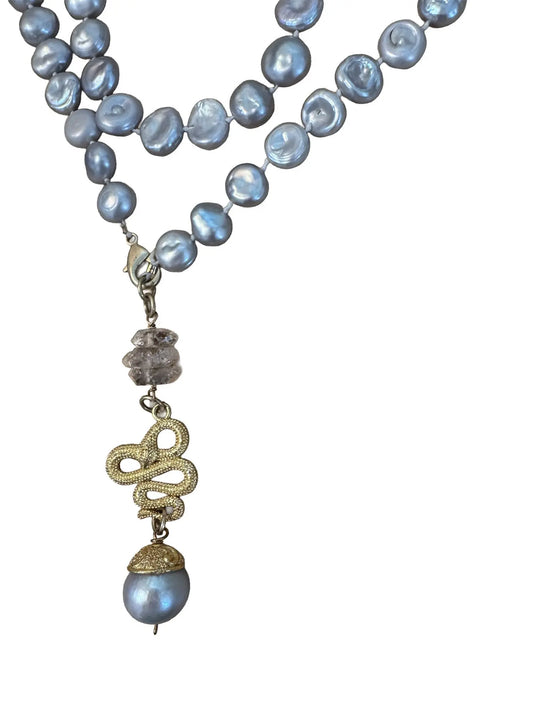 Grey Pearl Lariat