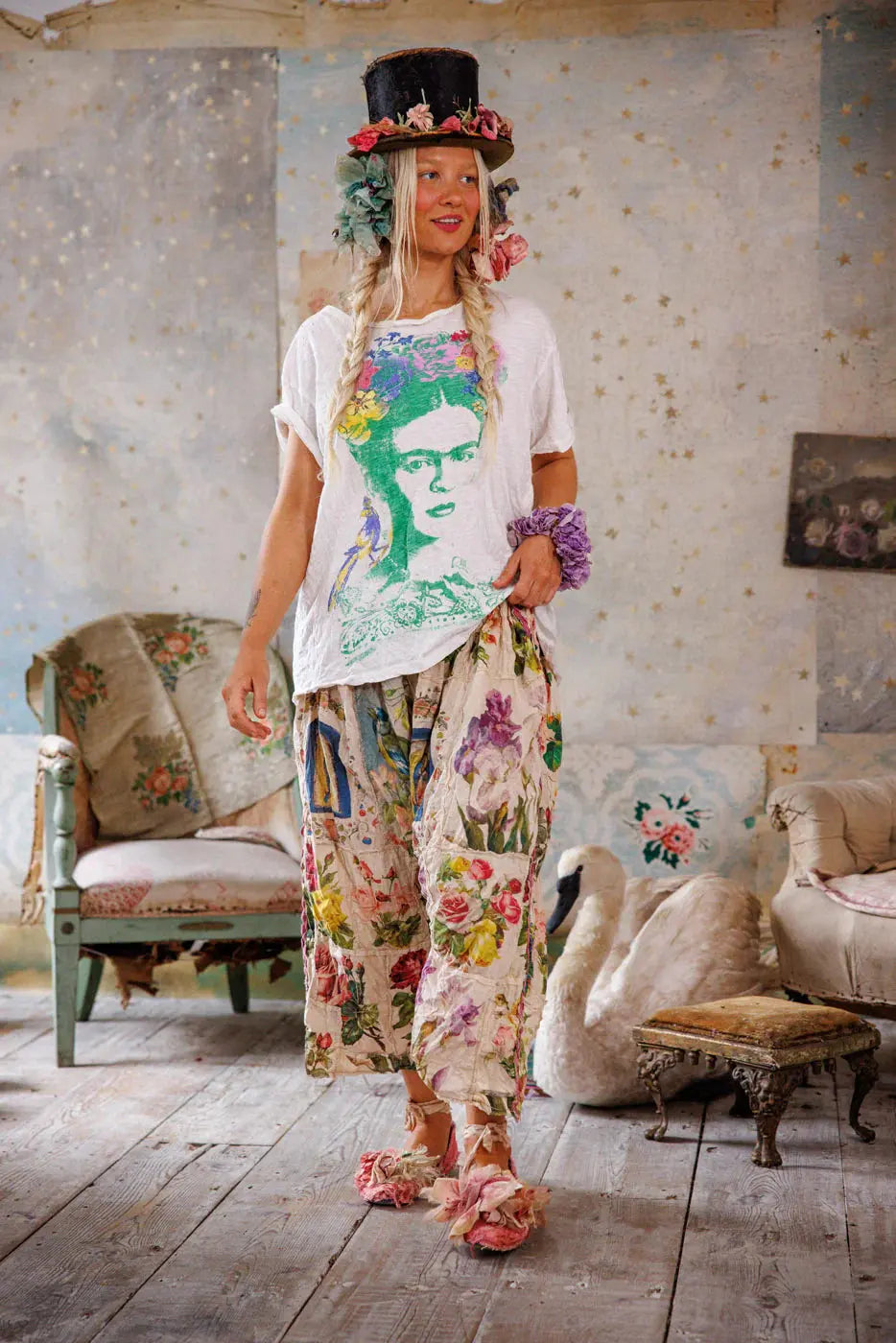 Top 2312 Frida Amarillito Pajarito Tee - True