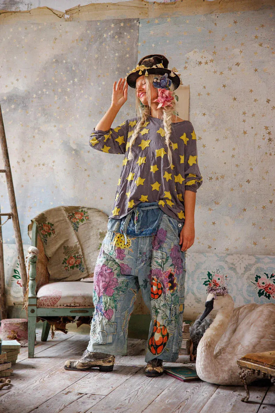 TOP 2328 Star Appliqué Viggo Tee - Bravo