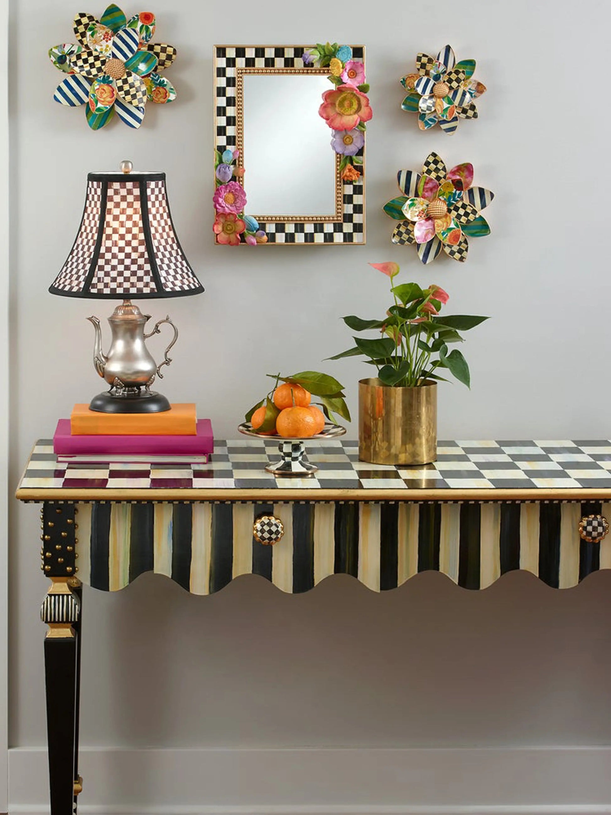 Wall Decor: Wallflower, LRG