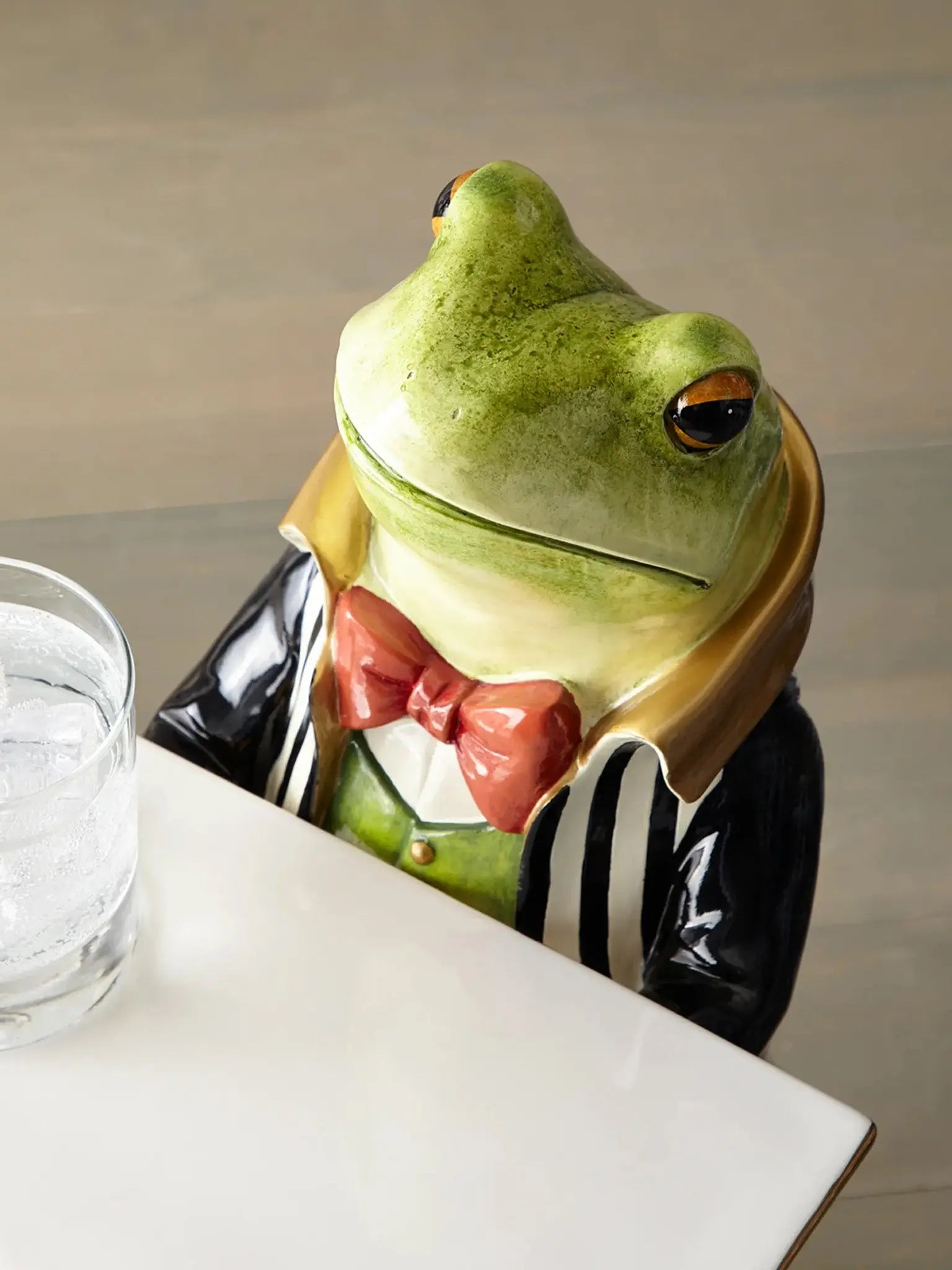 Fergal The Frog Butler