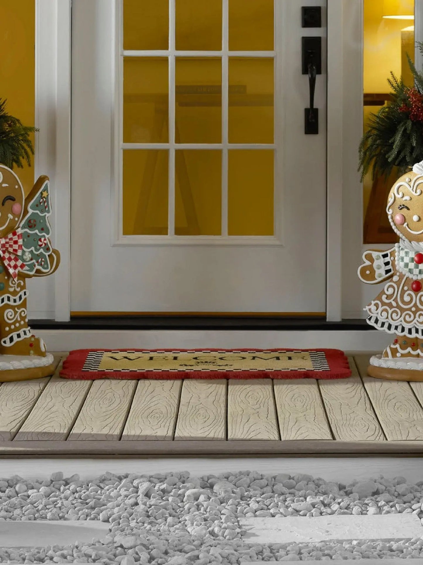 Red Scalloped Welcome Entrance Mat