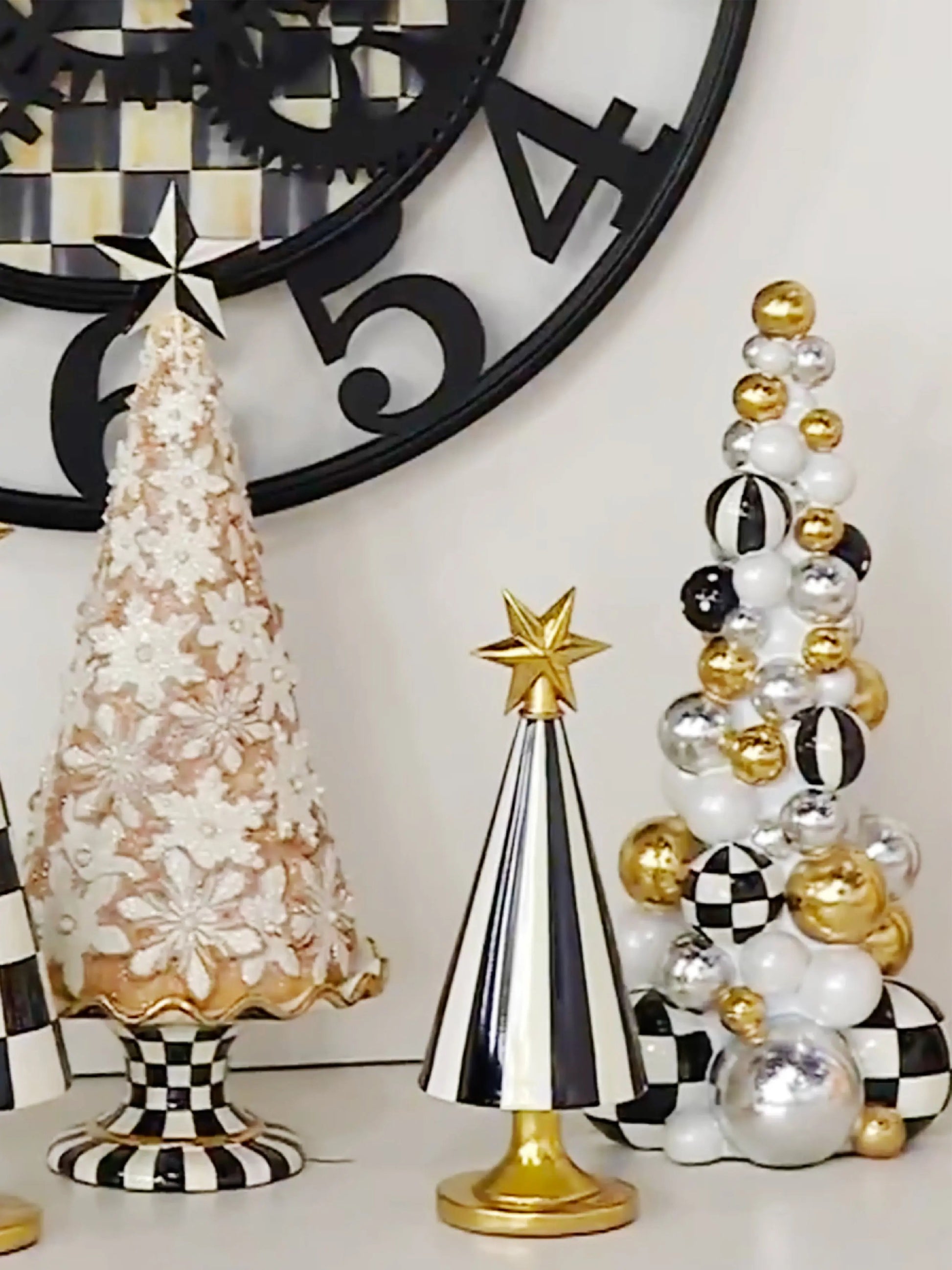 Glam Up Bauble Tree