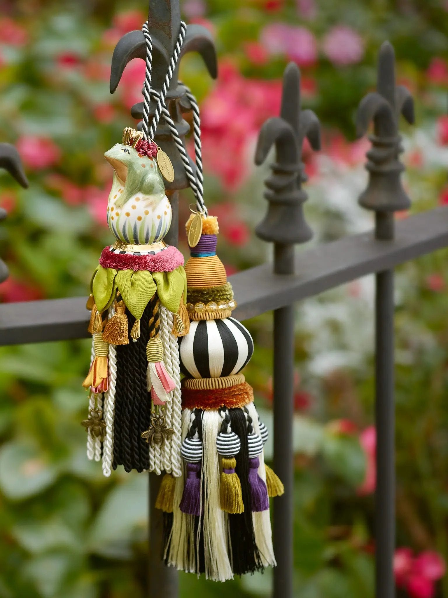 Black & White Bibelot Tassel