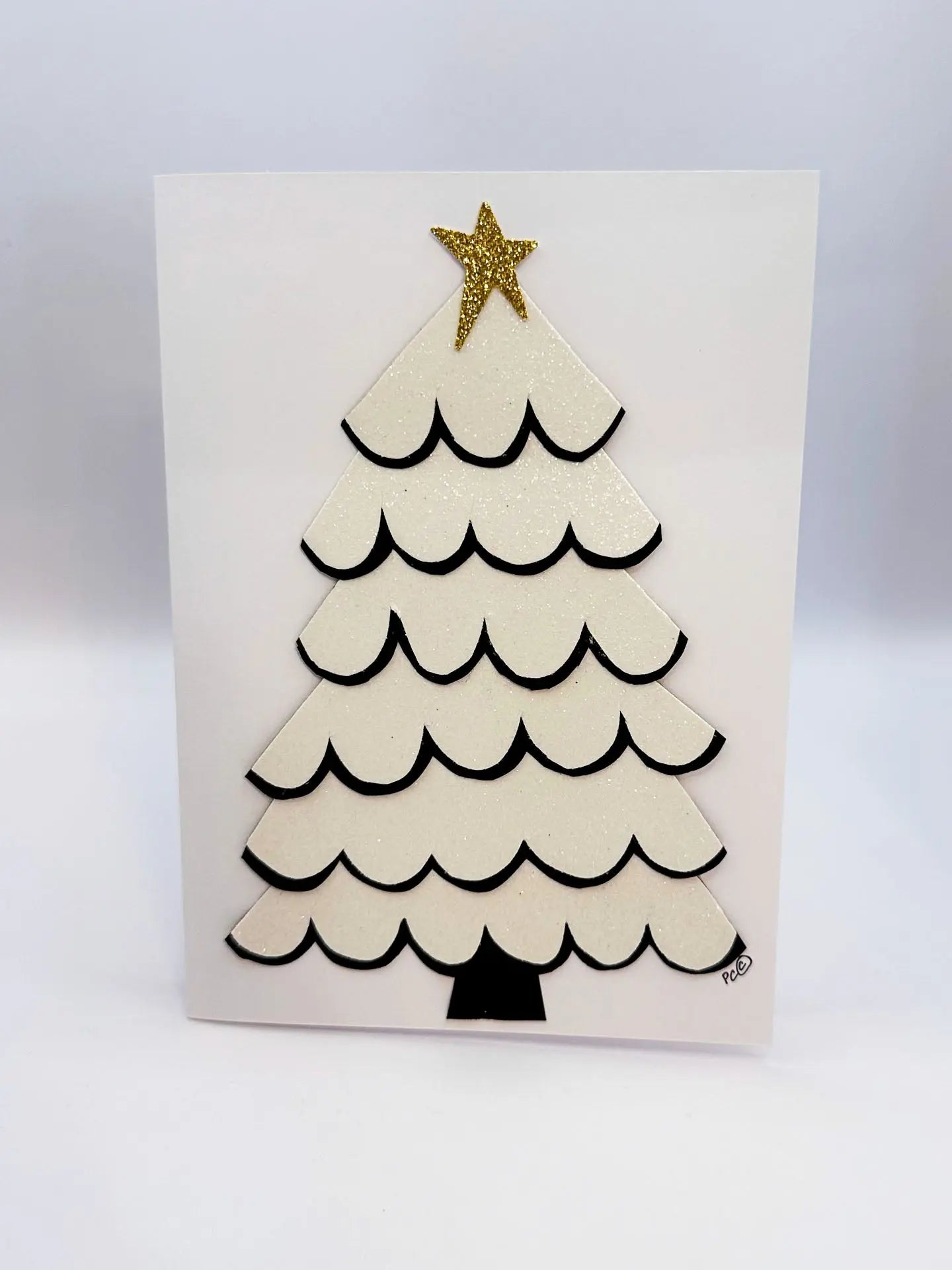 Scalloped White Christmas Tree Card